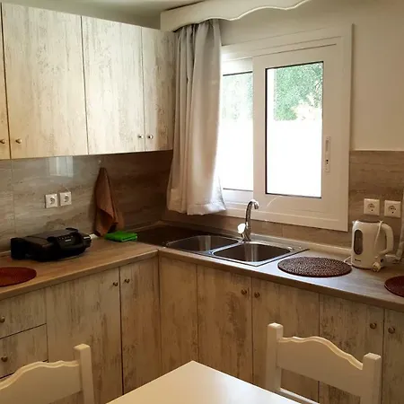 Aphrodite House Holiday home *